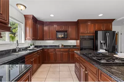 11546 Conway Road, Saint Louis, MO 63131 - Photo 17