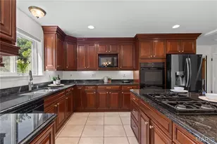 11546 Conway Rd, Saint Louis, MO 63131 - Photo 17