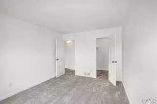 1084 Mersey Bend Dr, Saint Louis, MO 63129 - Photo 17