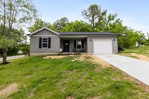 400 E Plattin St, De Soto, MO 63020 - Photo 1