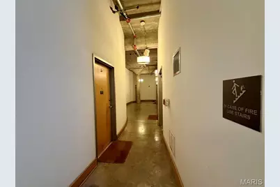 2201 Locust Street #408 & 409, Saint Louis, MO 63103 - Photo 15