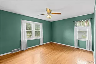 425 Linum Ln, Webster Groves, MO 63119 - Photo 13
