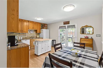 805 Wilson, Washington, MO 63090 - Photo 7