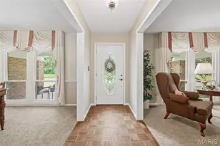 512 Meadow Green Pl, Saint Louis, MO 63141 - Photo 7