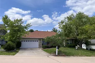 4844 Greenburg Dr, Saint Peters, MO 63304 - Photo 3