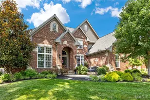 11727 Fawnridge Dr, Des Peres, MO 63131 - Photo 1