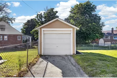 2233 Brown Road, Overland, MO 63114 - Photo 35