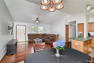 324 Parkway Dr, Troy, MO 63379 - Photo 9