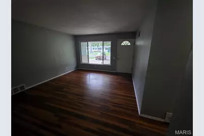 10822 Hallwood Drive, Saint Louis, MO 63136 - Photo 5