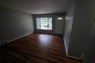 10822 Hallwood Dr, Saint Louis, MO 63136 - Photo 5