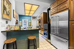 34 Waterman Pl, Saint Louis, MO 63112 - Photo 5