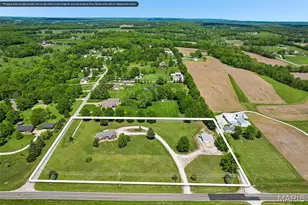 4165 Hwy C, Moscow Mills, MO 63362 - Photo 55