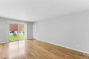 11433 Tobaggon Trl, Florissant, MO 63033 - Photo 5