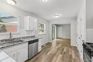 11433 Tobaggon Trl, Florissant, MO 63033 - Photo 7