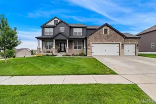 127 Central Park Ave, Wentzville, MO 63385 - Photo 1