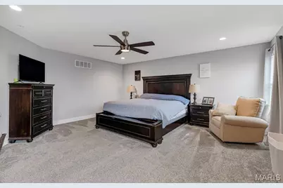 127 Central Park Avenue, Wentzville, MO 63385 - Photo 25