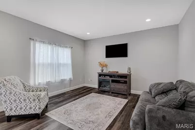127 Central Park Avenue, Wentzville, MO 63385 - Photo 21