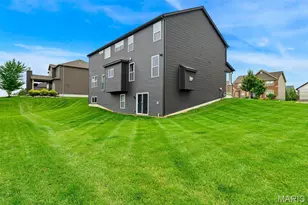 127 Central Park Ave, Wentzville, MO 63385 - Photo 41