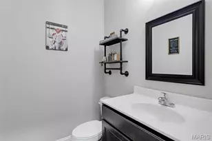 127 Central Park Ave, Wentzville, MO 63385 - Photo 17