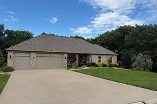 42 Clarksburg Ct, Weldon Spring, MO 63304 - Photo 1
