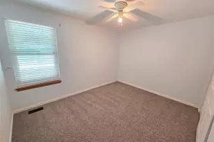 819 Oakmoor Dr, Fenton, MO 63026 - Photo 9