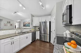 542 Springhurst Pkwy, O'Fallon, MO 63368 - Photo 13