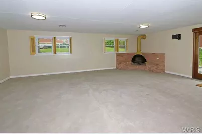 111 Green Acres Road, Bellefontaine Neighbors, MO 63137 - Photo 19