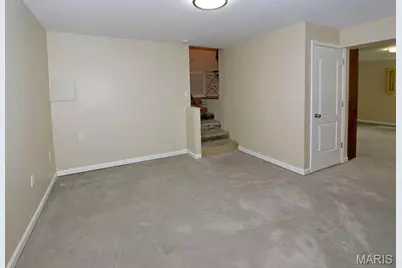 111 Green Acres Road, Bellefontaine Neighbors, MO 63137 - Photo 23