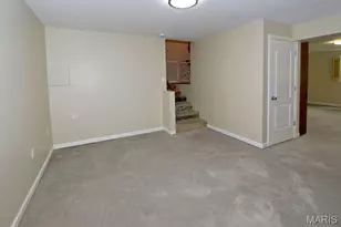 111 Green Acres Rd, Bellefontaine Neighbors, MO 63137 - Photo 23