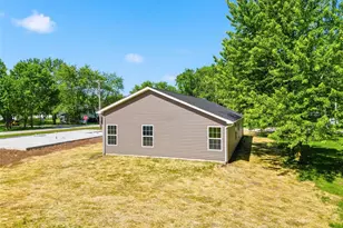 256 Walnut St, Hawk Point, MO 63349 - Photo 31