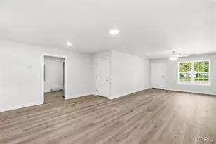 256 Walnut St, Hawk Point, MO 63349 - Photo 9