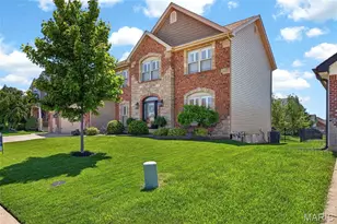 124 Central Park Ave, Wentzville, MO 63385 - Photo 3