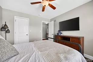 124 Central Park Ave, Wentzville, MO 63385 - Photo 59