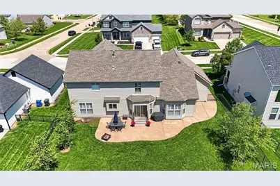 124 Central Park Avenue, Wentzville, MO 63385 - Photo 17