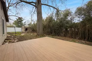 569 Lodge Dr, Saint Louis, MO 63126 - Photo 21