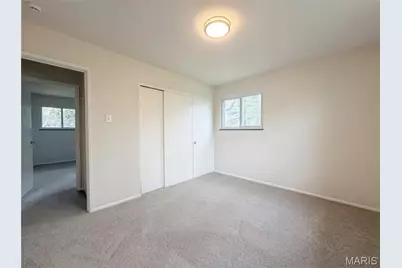 569 Lodge Drive, Saint Louis, MO 63126 - Photo 7