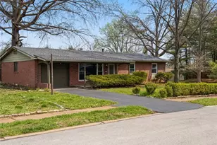 569 Lodge Dr, Saint Louis, MO 63126 - Photo 23