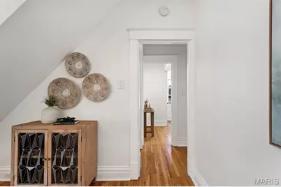 4326 Wyoming Street, Saint Louis, MO 63116 - Photo 9