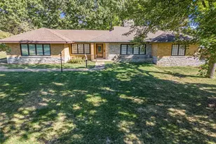 7369 Whitehaven Dr, Saint Louis, MO 63123 - Photo 3