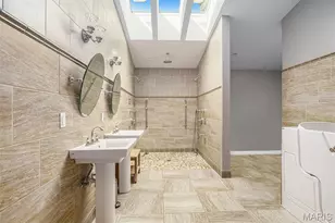 7369 Whitehaven Dr, Saint Louis, MO 63123 - Photo 25