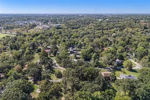 7369 Whitehaven Dr, Saint Louis, MO 63123 - Photo 41