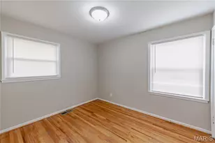 337 Lancashire Rd, Saint Louis, MO 63137 - Photo 7