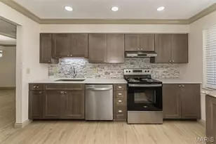 10315 Forest Brook Ln, Saint Louis, MO 63146 - Photo 13