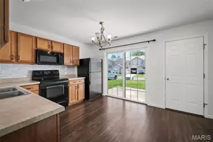 1109 Ridgeway Dr, Lake Saint Louis, MO 63367 - Photo 11