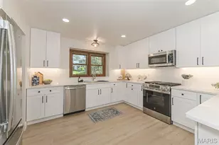 1903 Farm Valley Dr, Chesterfield, MO 63017 - Photo 17