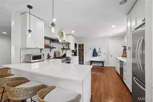 446 Hampshire Ct, Webster Groves, MO 63119 - Photo 7