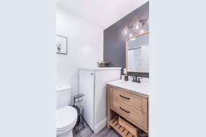 9920 Bunker Hill Drive #E, Saint Louis, MO 63123 - Photo 15