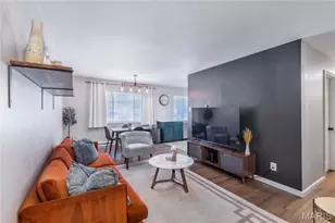 9920 Bunker Hill Dr, Saint Louis, MO 63123 - Photo 5