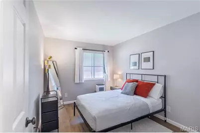 9920 Bunker Hill Drive #E, Saint Louis, MO 63123 - Photo 17