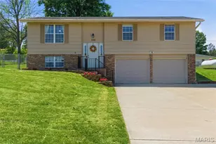 306 Old Schaeffer Ln, O'Fallon, MO 63366 - Photo 1